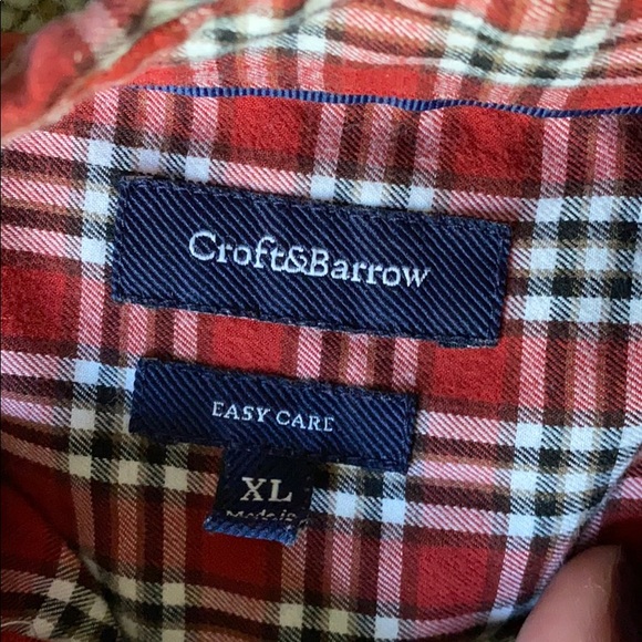 Men’s red plaid casual button down - Picture 3 of 4